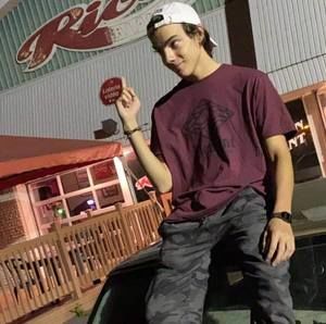 Meet your Posher, Pierre-luc